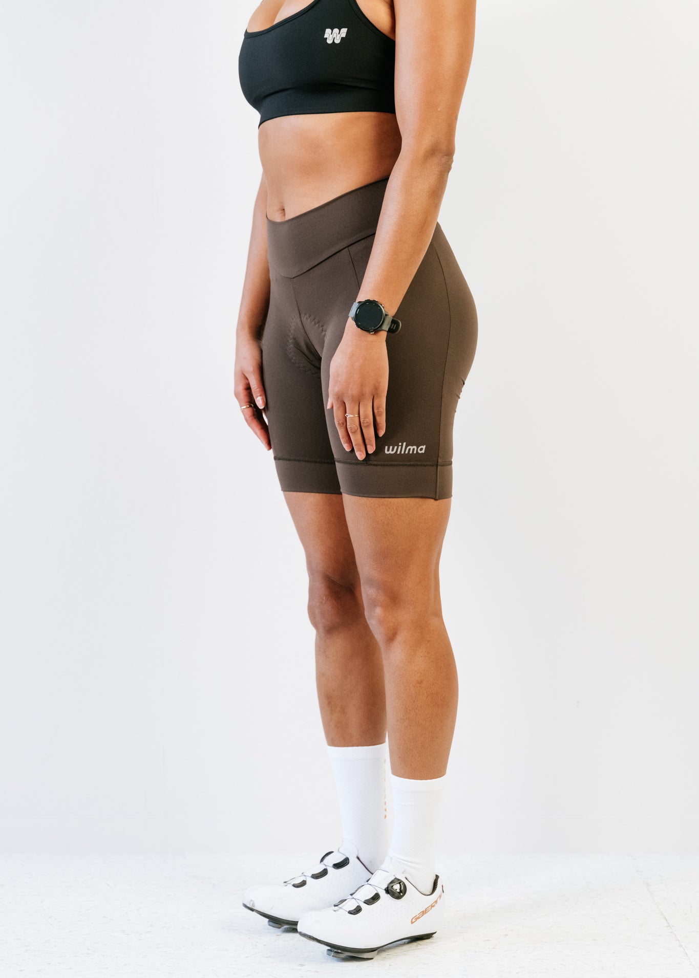 Cuissard court menstruel Essentiel sans bretelles marron vu de 3/4