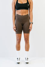 Cuissard court menstruel Essentiel sans bretelles marron vue de face