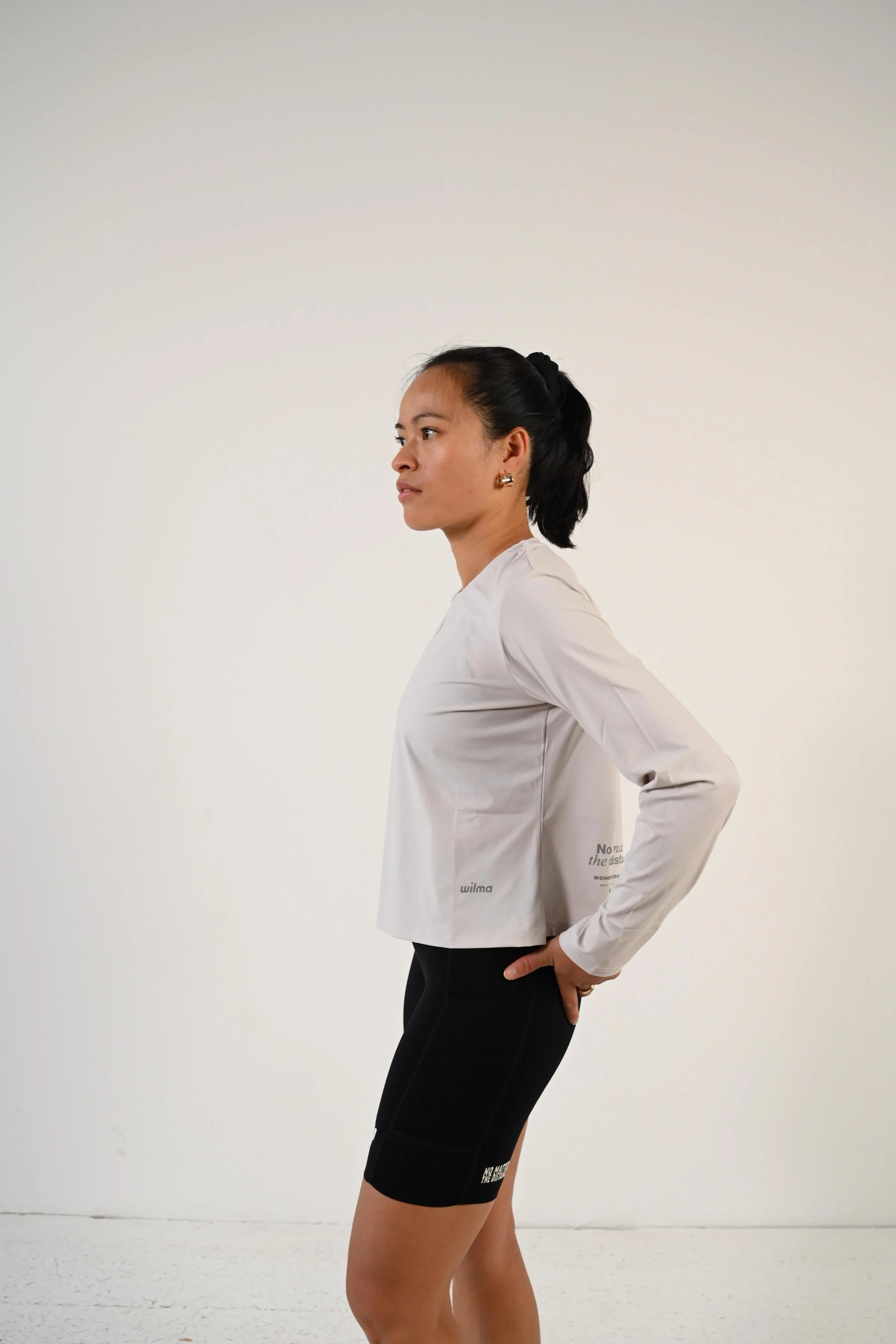 T-shirt de running manches longues Mia gris clair vu de profil - Wilma